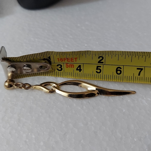 E1700 Gold Drop Earrings - Picture 16 of 16